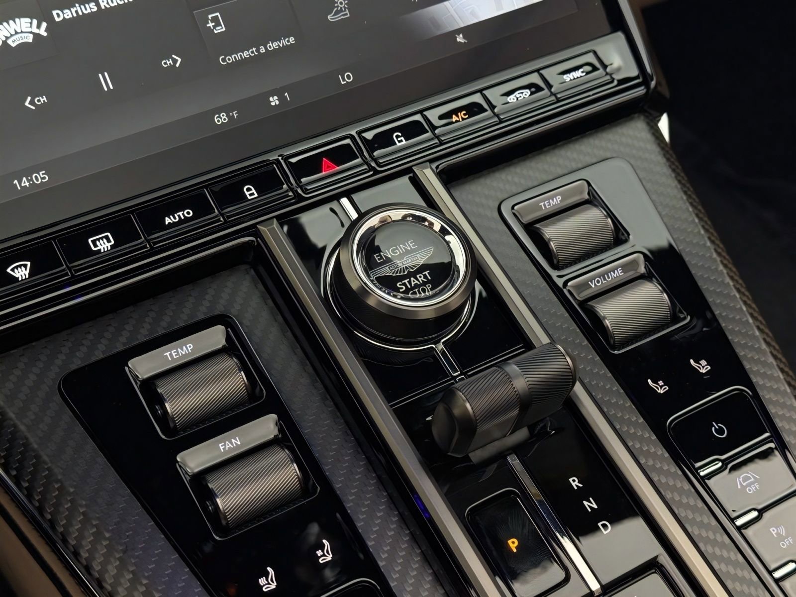 New 2026 Aston Martin V8 Vantage Coupe RWD image 39