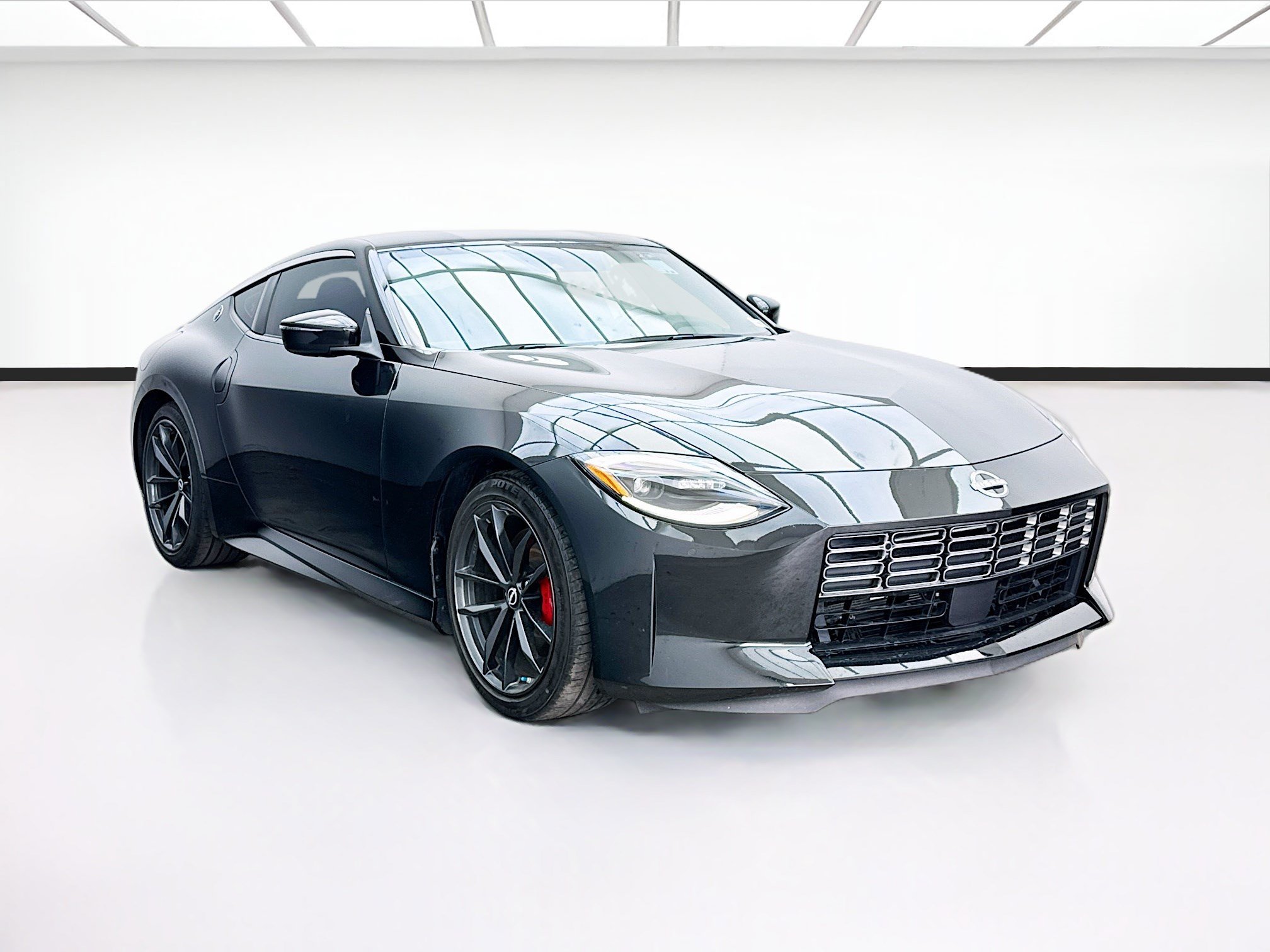 Used 2023 Nissan Z w/ Floor Mat Package (L93) RWD image 3