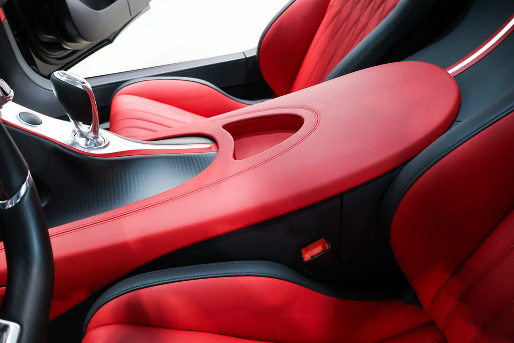 Used 2022 Bugatti Chiron Super Sport AWD/4WD image 34