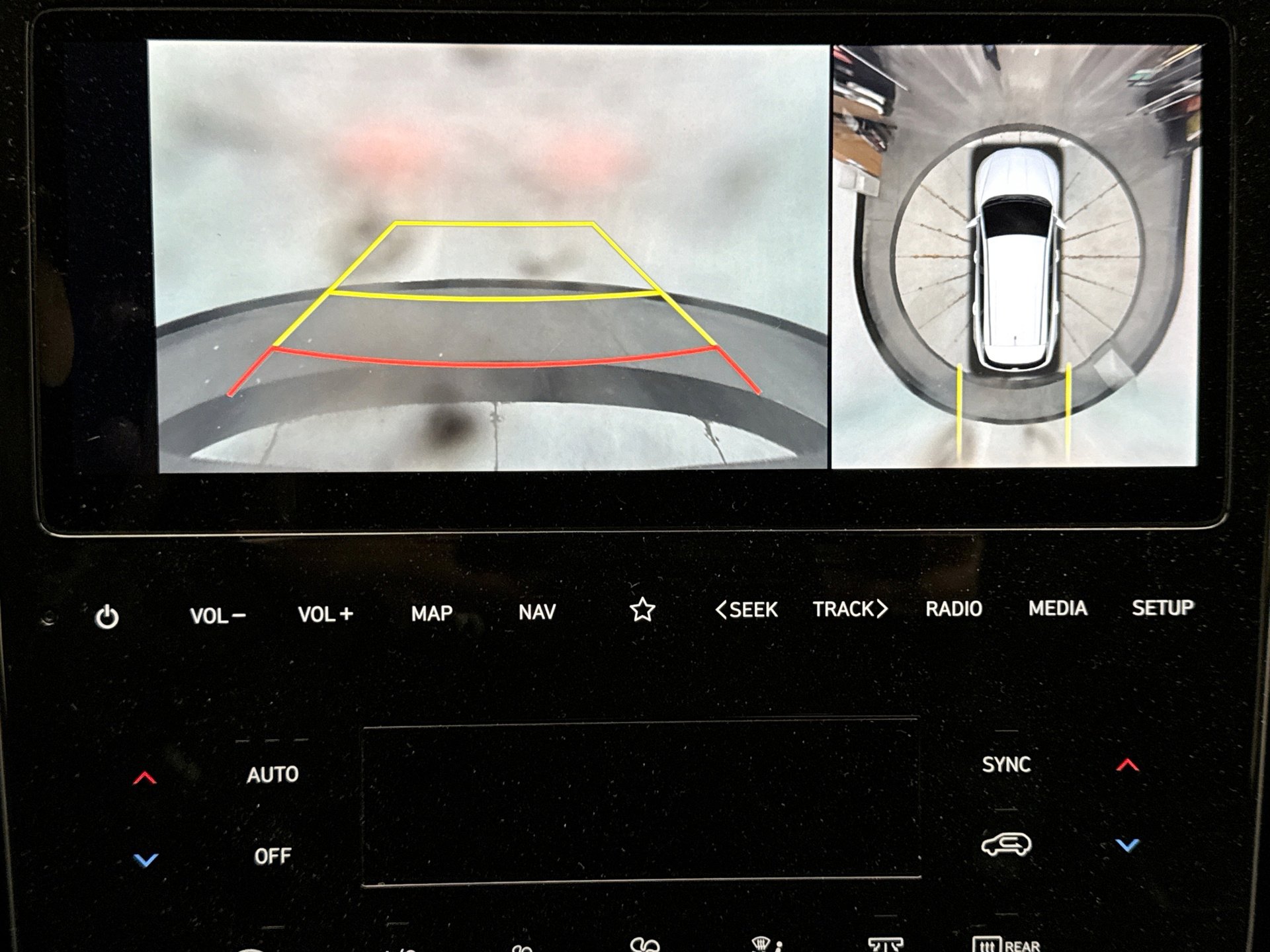 Used 2023 Hyundai Tucson Limited image 11