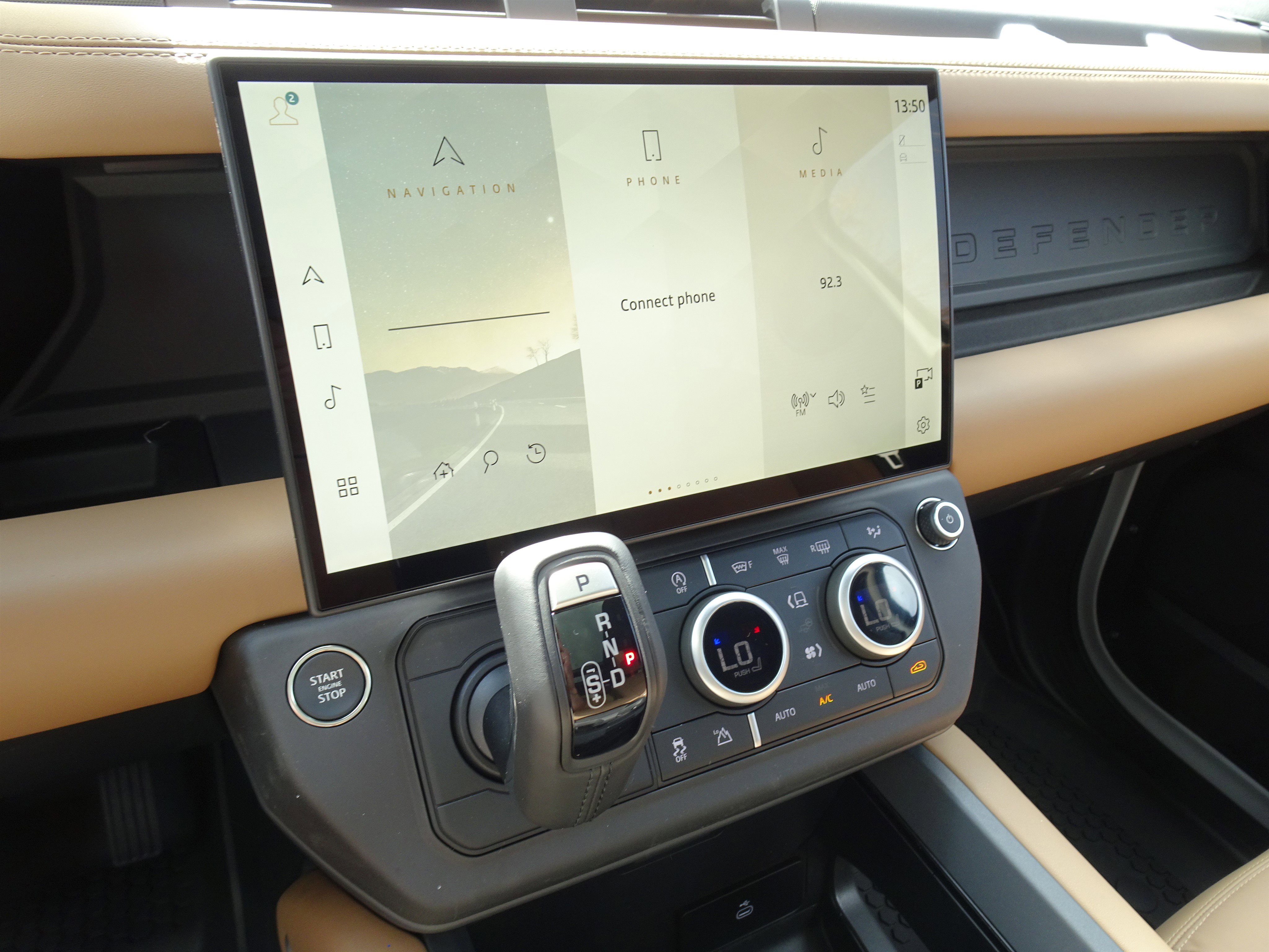 New 2026 Land Rover Defender 110 X-Dynamic SE AWD/4WD image 3