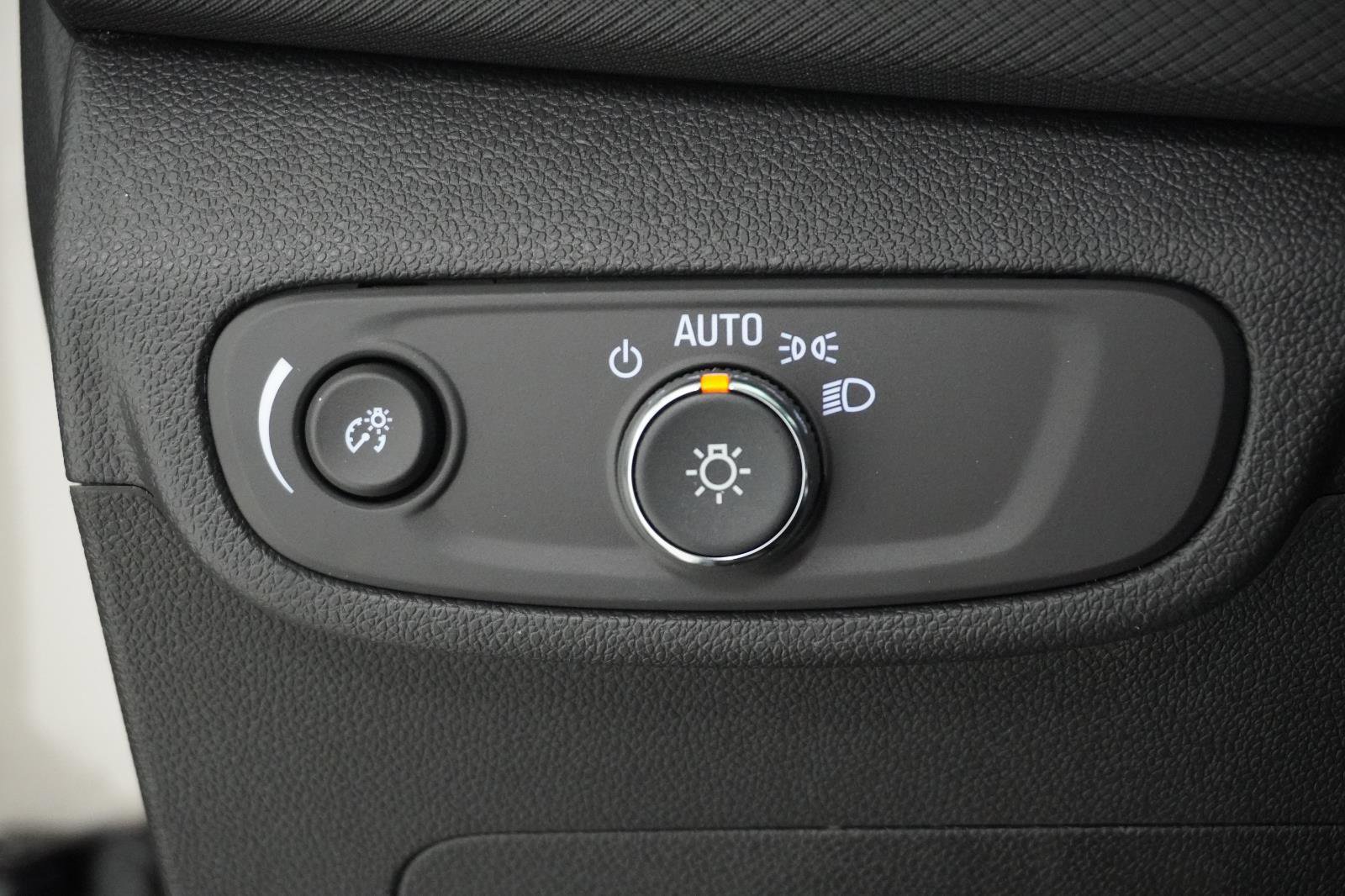 New 2026 Chevrolet TrailBlazer ACTIV w/ Convenience Package FWD image 21
