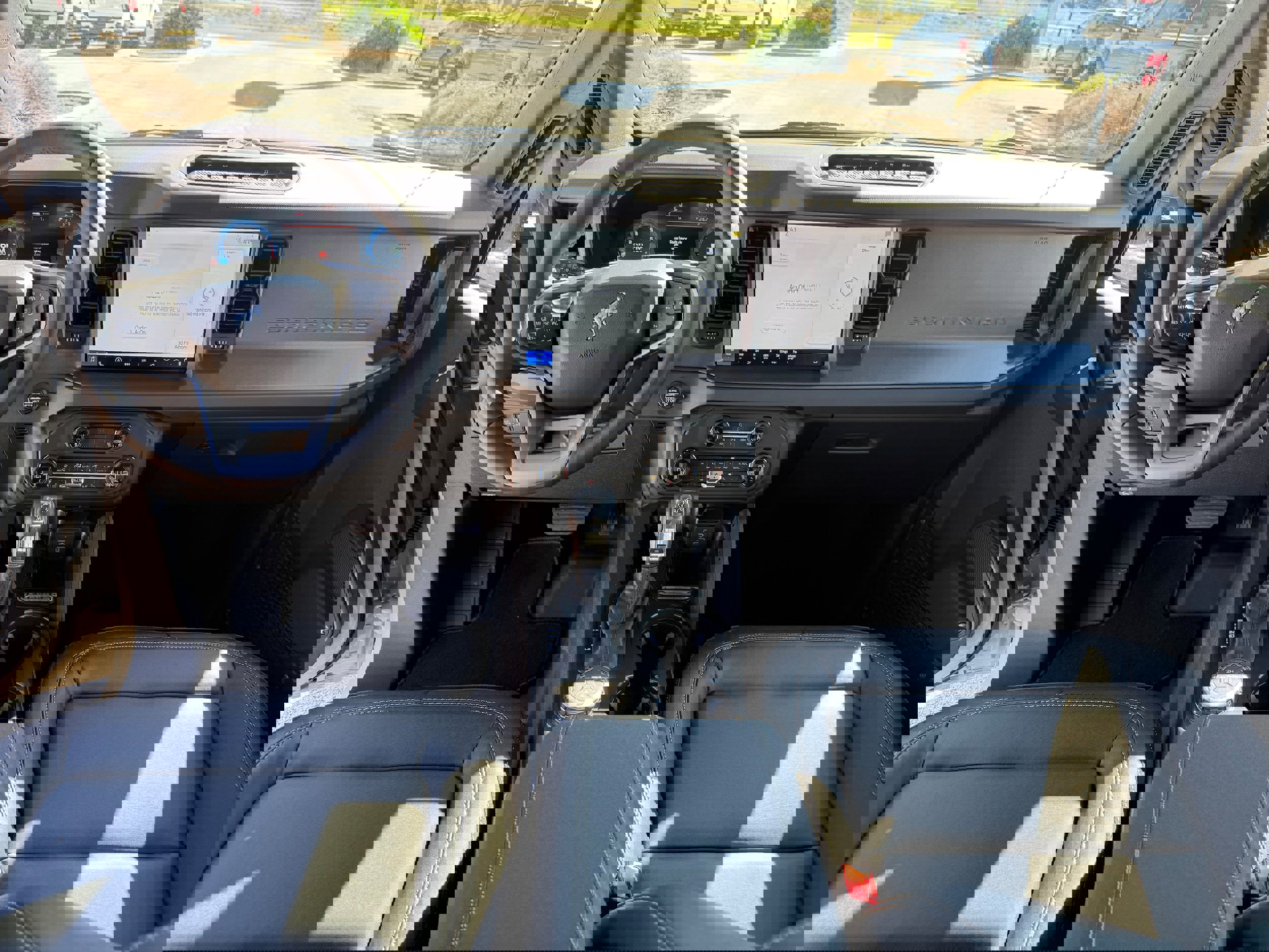 New 2025 Ford Bronco Badlands w/ Sasquatch Package image 23