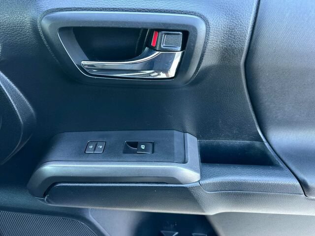 Used 2016 Toyota Tacoma TRD Off-Road w/ Towing Package RWD image 19