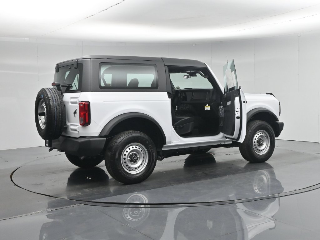 New 2026 Ford Bronco 2-Door AWD/4WD image 5