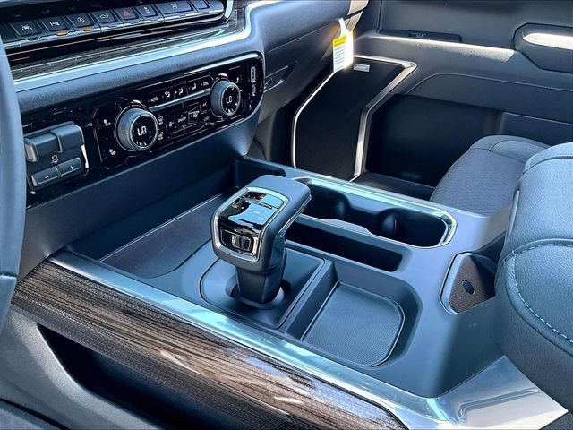 New 2026 Chevrolet Silverado 1500 RST w/ Dark Appearance Package AWD/4WD image 13