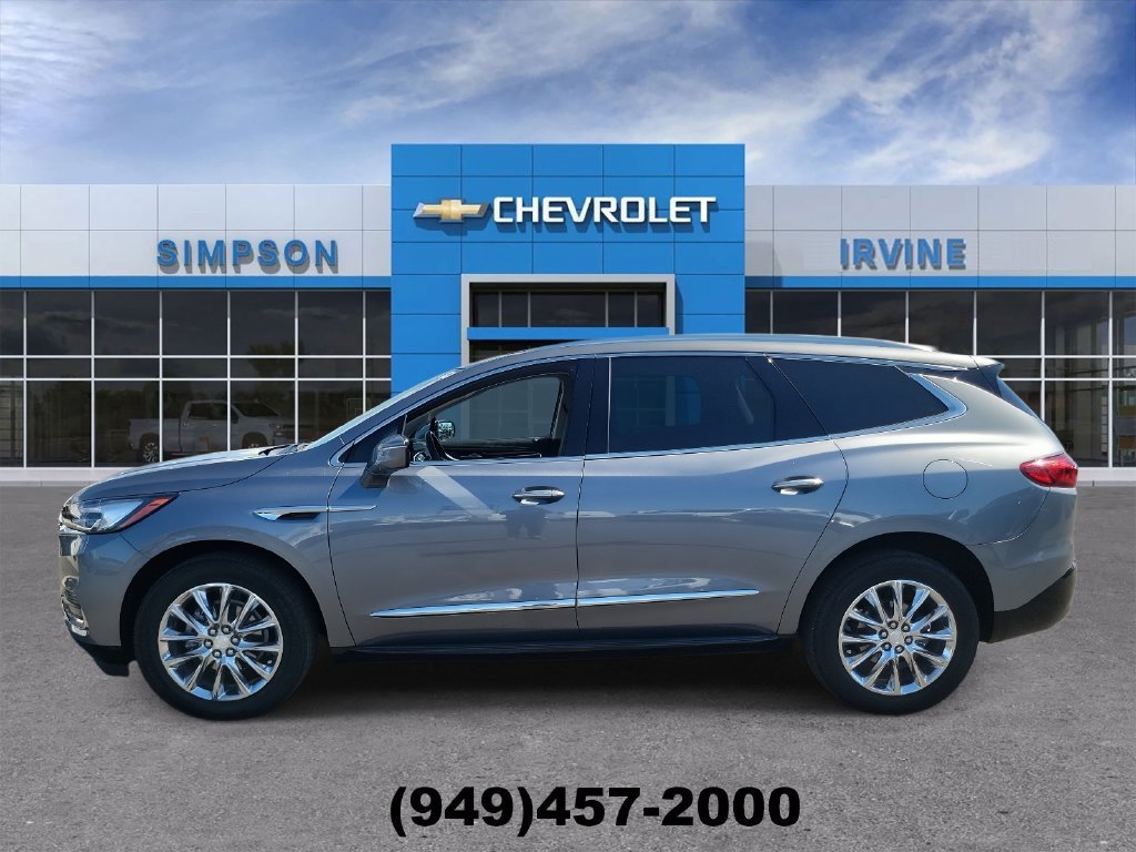 Used 2021 Buick Enclave Premium w/ Sun and Sites Package AWD/4WD image 5