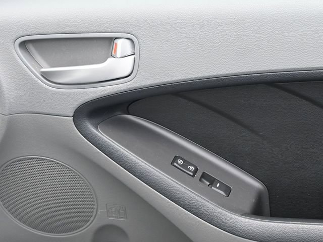 Used 2017 Kia Forte LX w/ LX Popular Package image 33