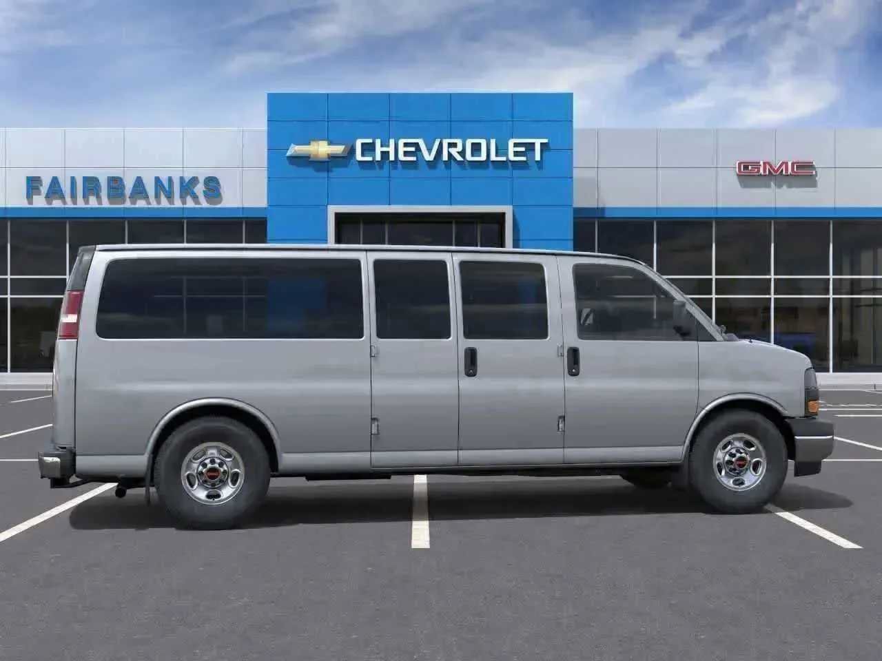 New 2025 GMC Savana 3500 LT w/ LT Preferred Equipment Group RWD image 5