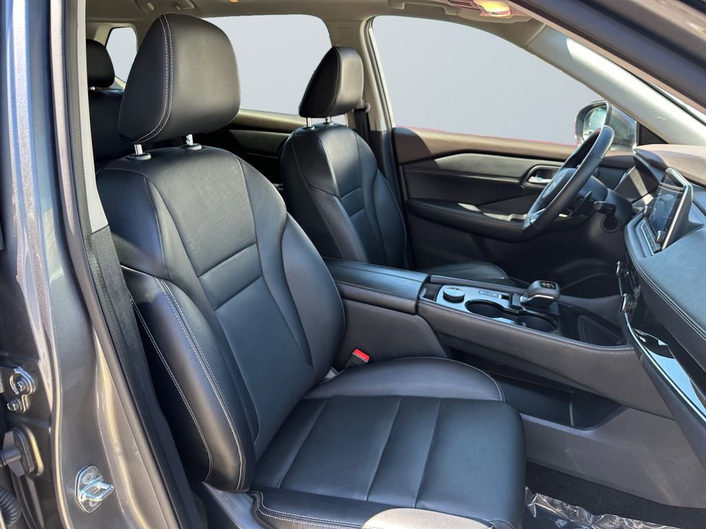 Used 2023 Nissan Rogue SL image 15