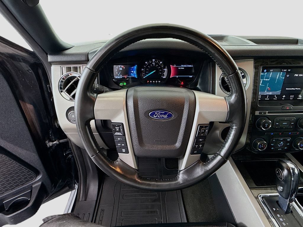 Used 2016 Ford Expedition Limited w/ Equipment Group 301A AWD/4WD image 11