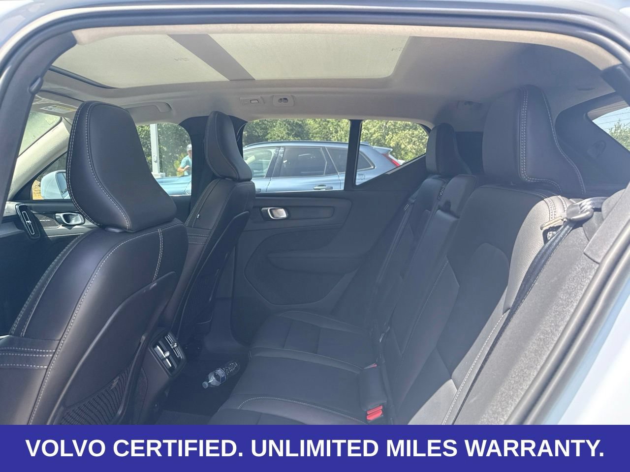 Certified 2024 Volvo XC40 B5 Ultimate w/ Protection Package Premier AWD/4WD image 16