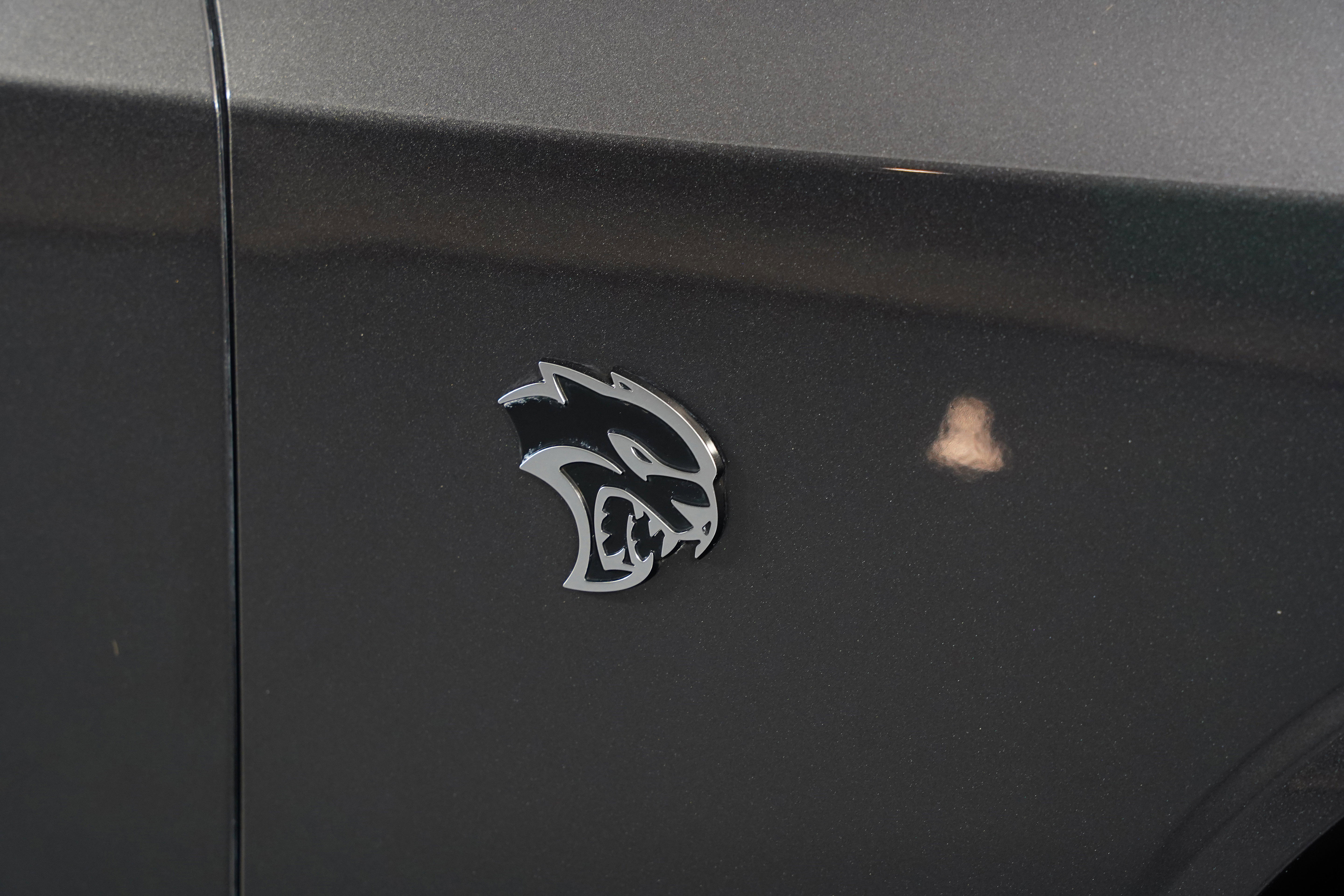 Used 2016 Dodge Challenger SRT Hellcat image 9