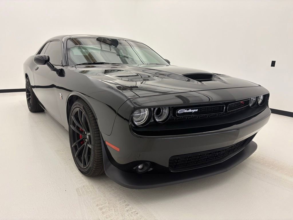 Used 2021 Dodge Challenger R/T Scat Pack w/ Dynamics Package RWD image 13