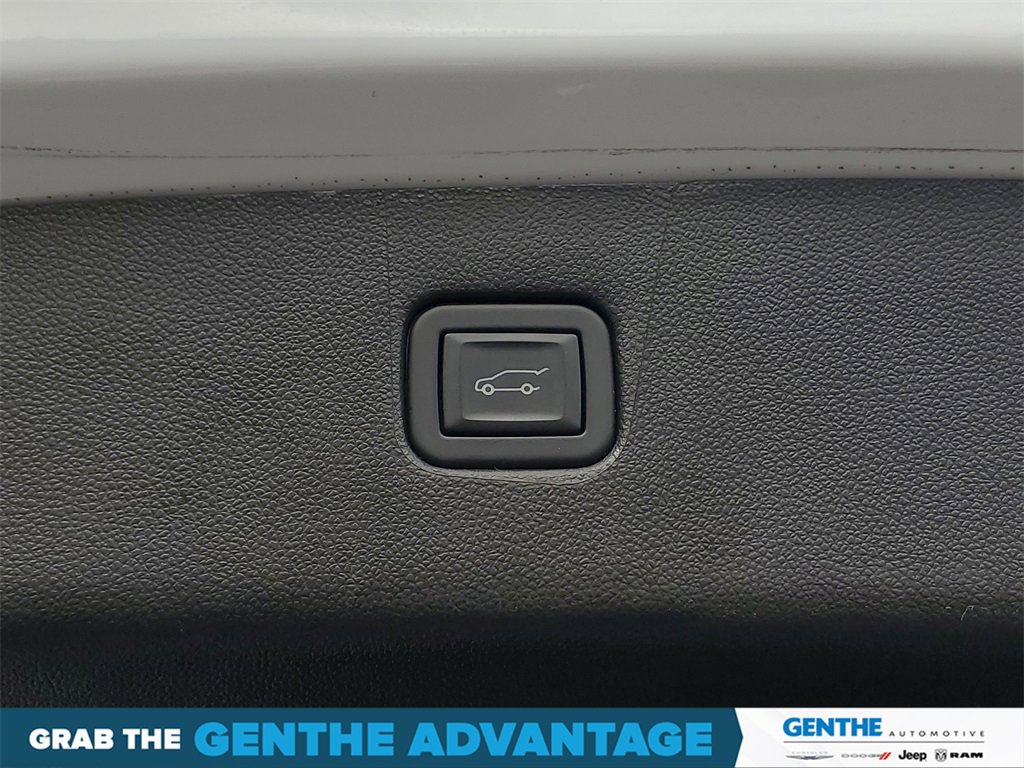 Used 2024 Chevrolet Blazer LT w/ Sound & Technology Package image 34