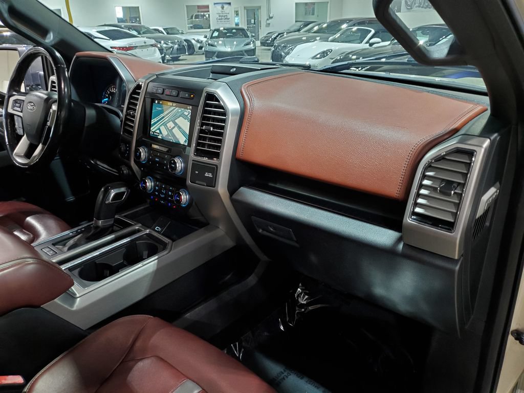 Used 2018 Ford F150 Platinum w/ Equipment Group 701A Luxury AWD/4WD image 14