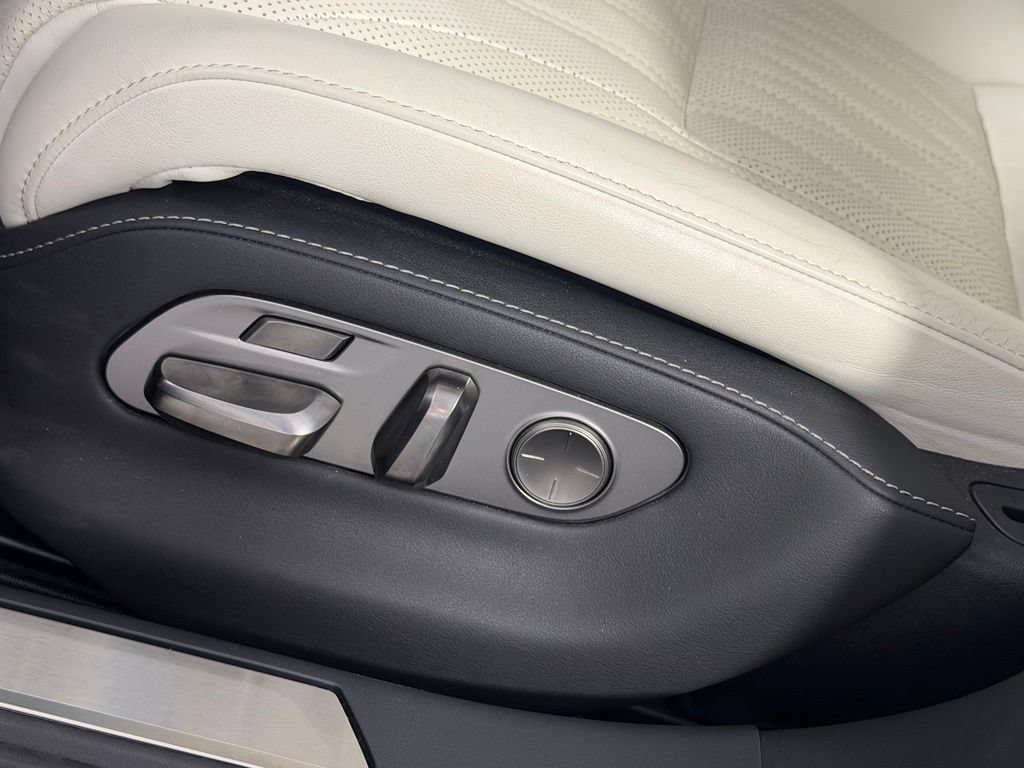 Used 2023 Lexus LS 500 w/ Interior Upgrade Package RWD image 23