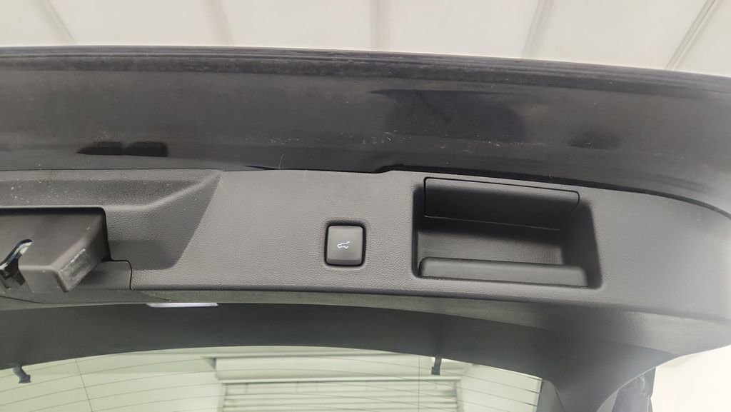 Used 2022 Ford Escape SEL image 23