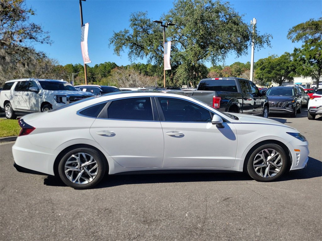 Certified 2023 Hyundai Sonata SEL w/ Convenience Package image 12