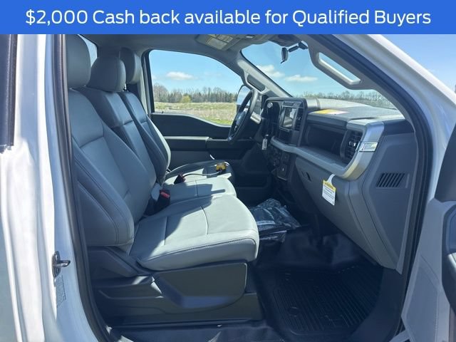 New 2026 Ford F550 4x4 Regular Cab Super Duty image 16