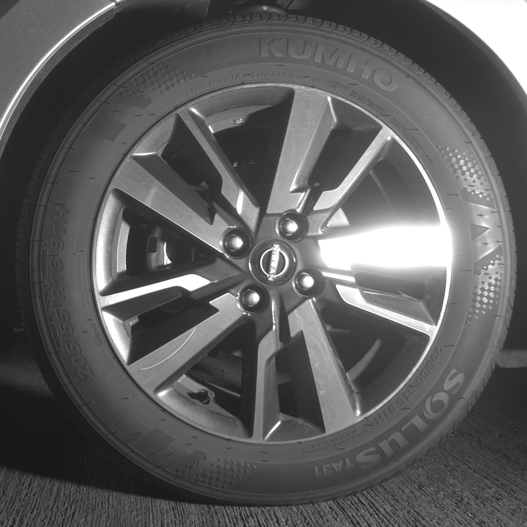 Used 2025 Nissan Versa SV FWD image 12