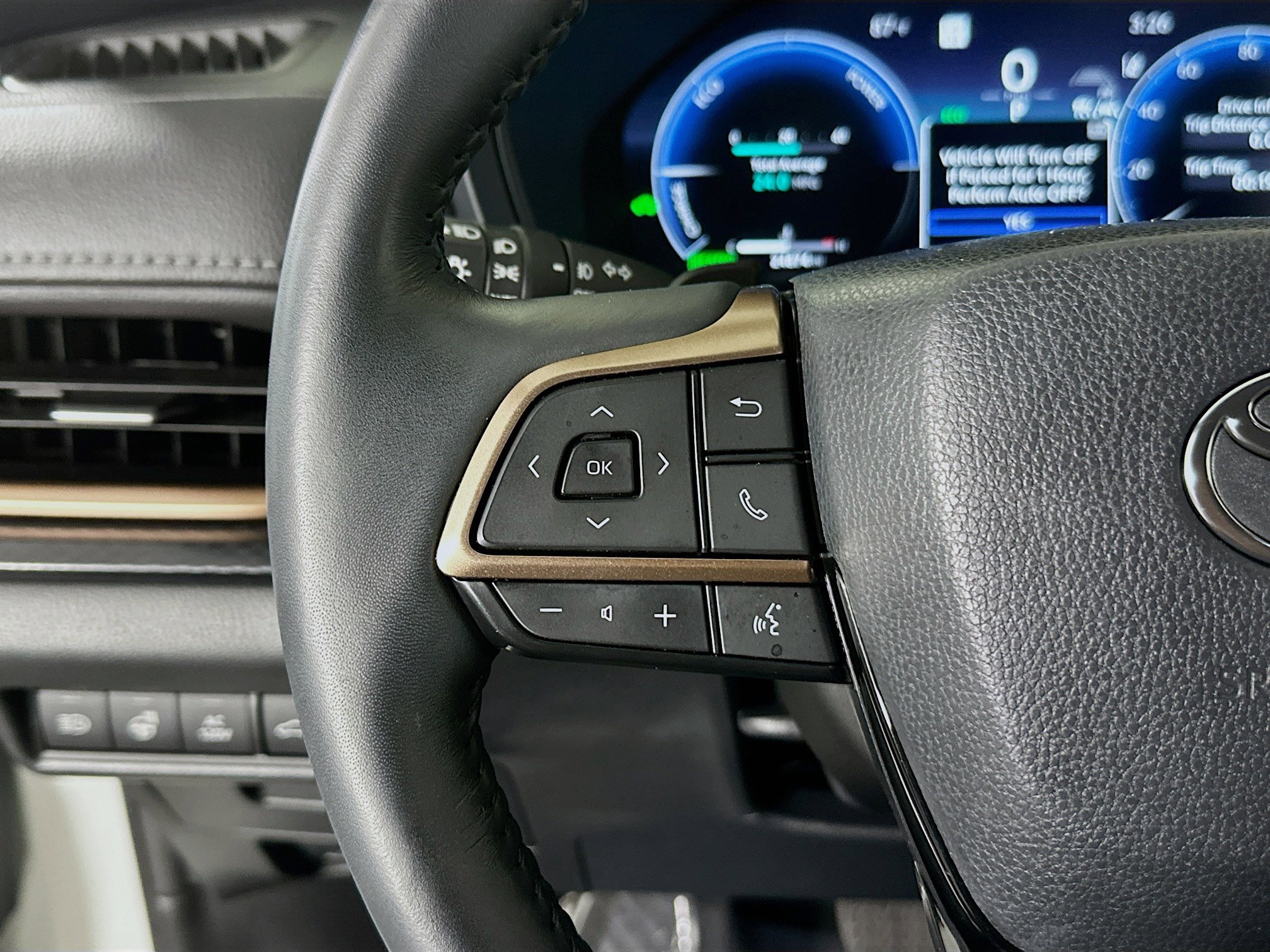 Used 2024 Toyota Grand Highlander AWD Hybrid image 16