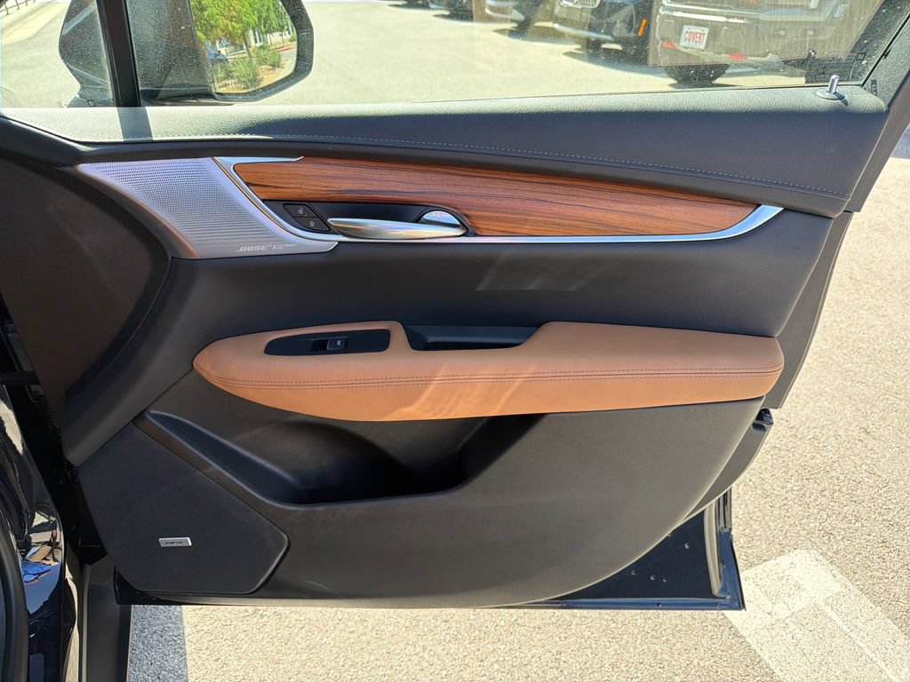 Used 2022 Cadillac XT5 Premium Luxury FWD image 37