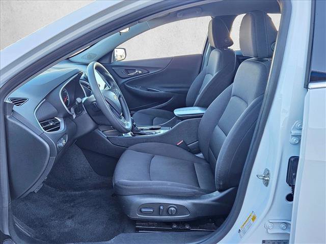 Used 2024 Chevrolet Malibu LT image 15