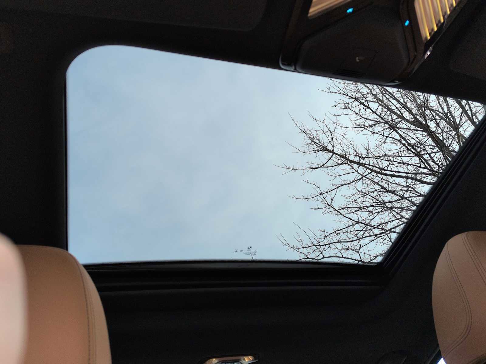 Used 2025 BMW 330i xDrive Sedan w/ Convenience Package image 23