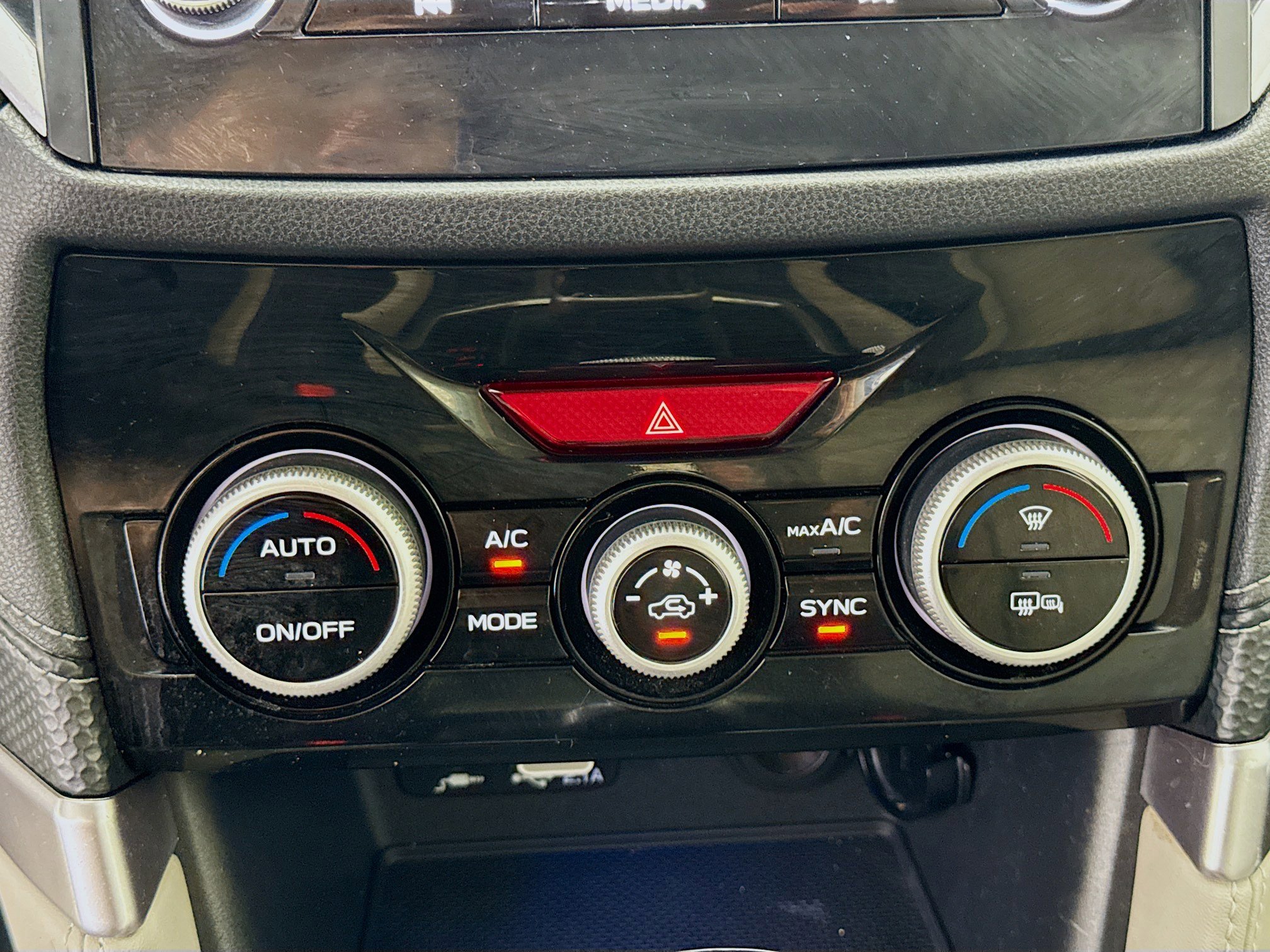 Used 2023 Subaru Forester Limited AWD/4WD image 16