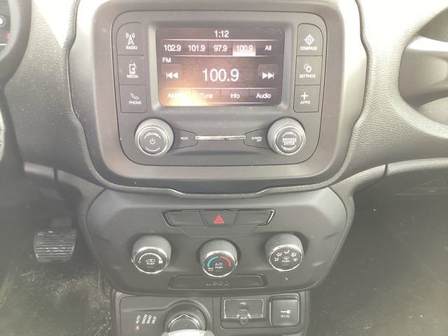 Used 2019 Jeep Renegade Sport image 10