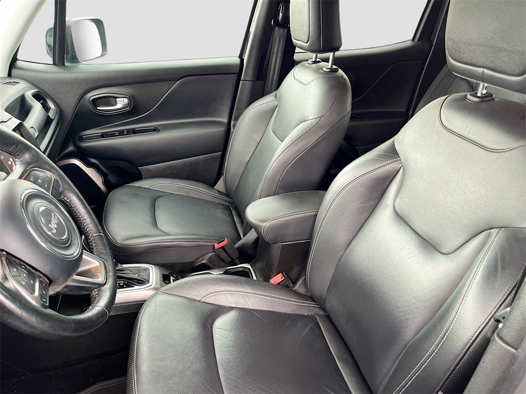 Used 2022 Jeep Renegade Limited image 22