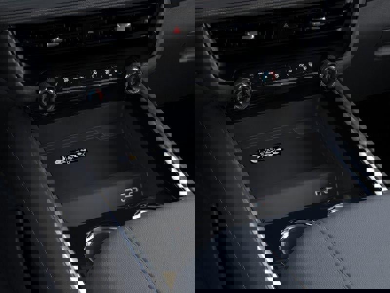 New 2026 Chevrolet Suburban Premier w/ Sun And Tow Package image 23