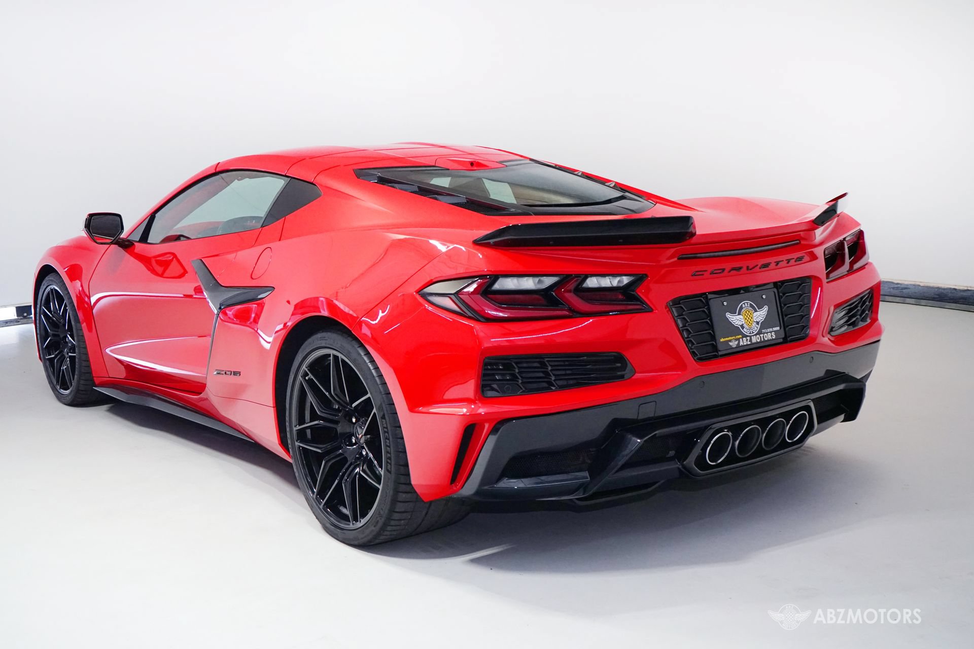 Used 2025 Chevrolet Corvette Z06 RWD image 6