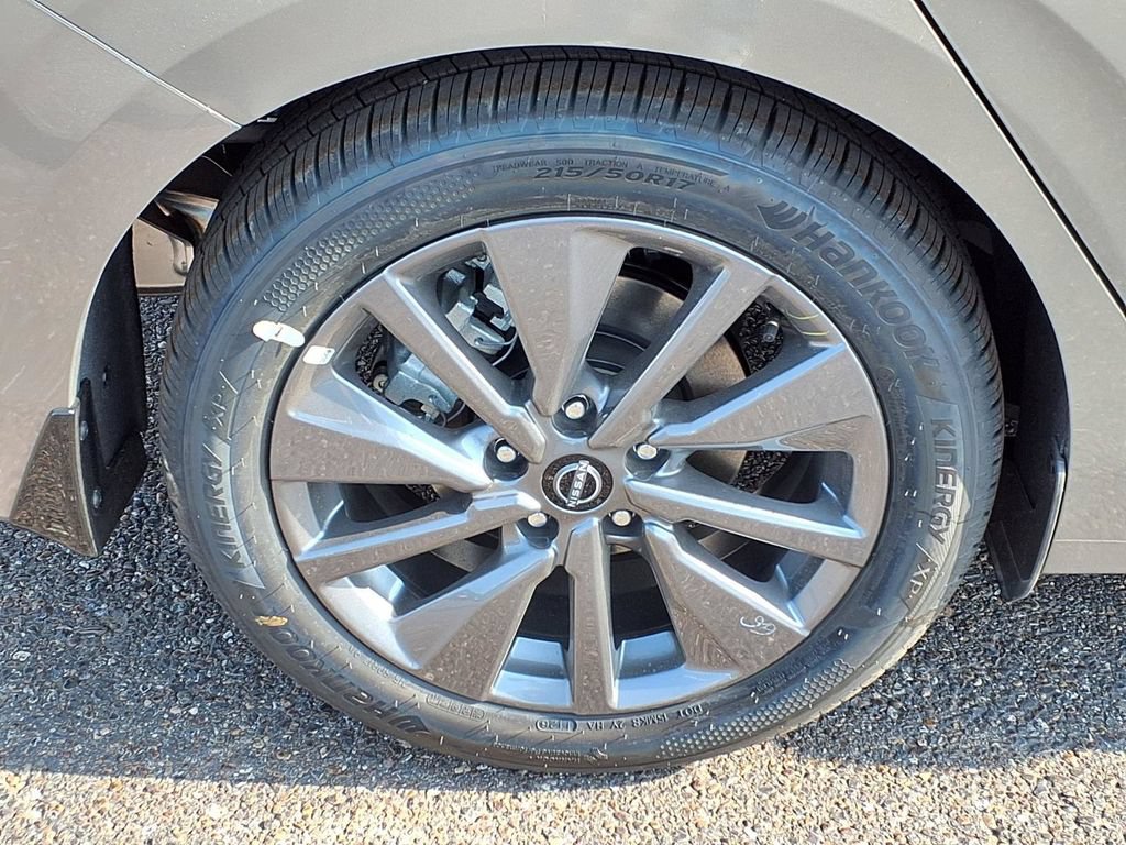 New 2027 Nissan Sentra SL FWD image 9
