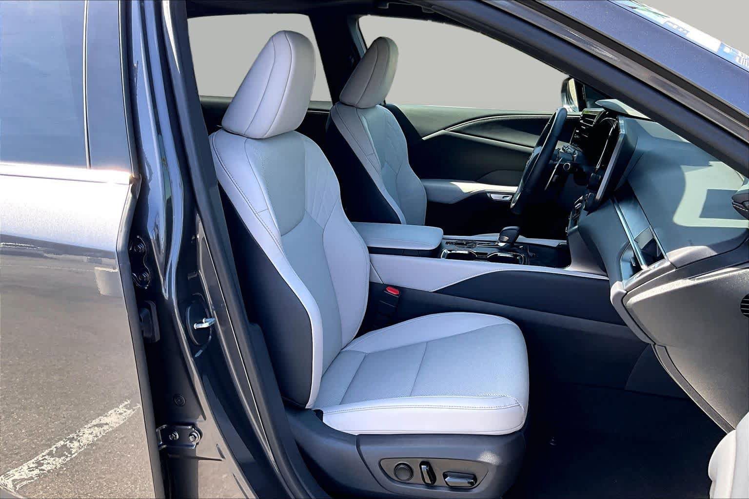 Used 2025 Lexus RX 350h AWD/4WD image 8