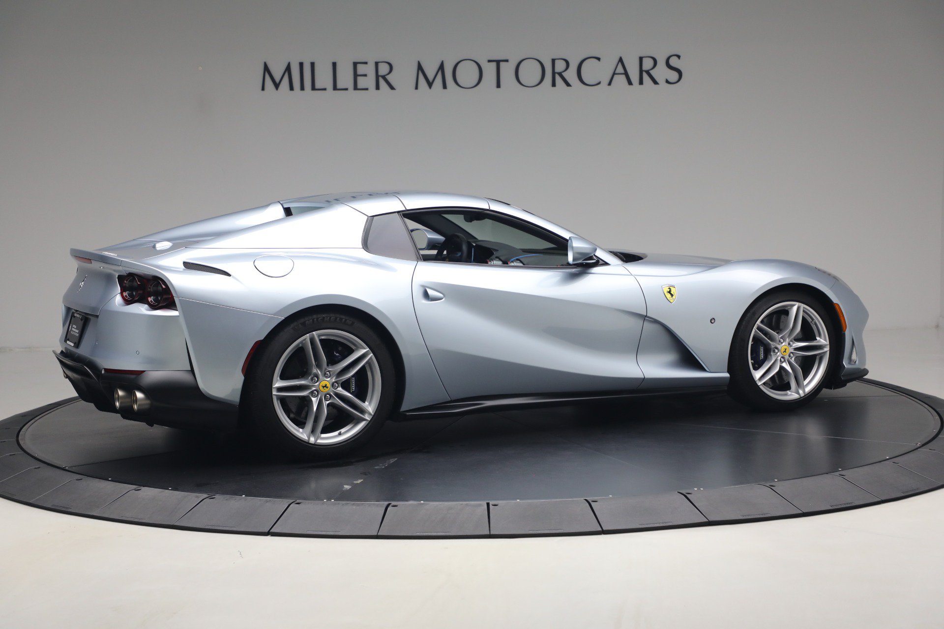 Certified 2022 Ferrari 812 GTS RWD image 31