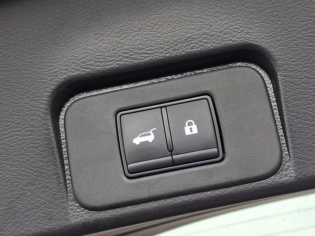 Used 2023 Nissan Rogue SV w/ SV Premium B Package AWD/4WD image 30