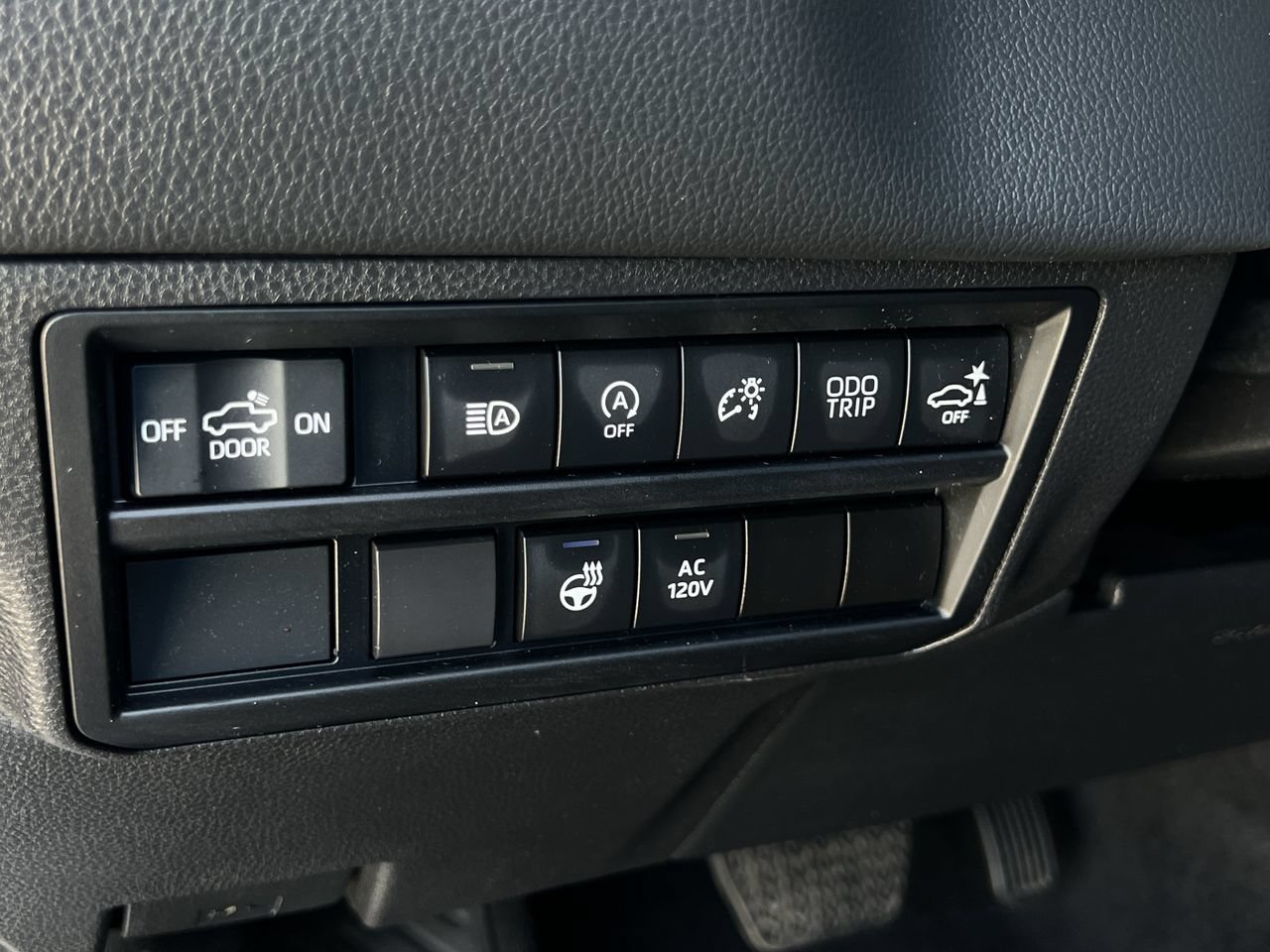 Used 2023 Toyota Tundra Limited AWD/4WD image 13