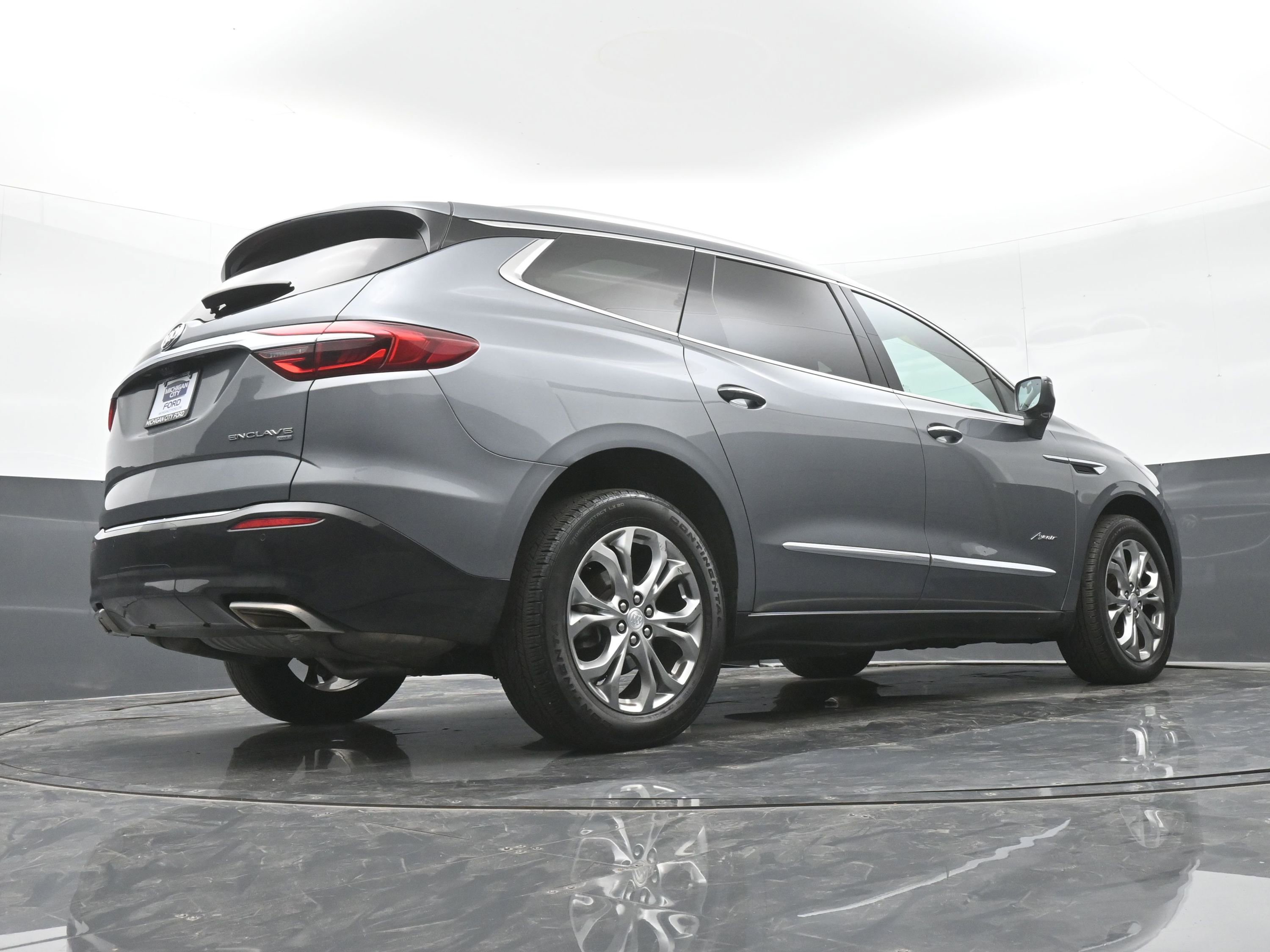 Used 2019 Buick Enclave Avenir w/ Avenir Technology Package image 46