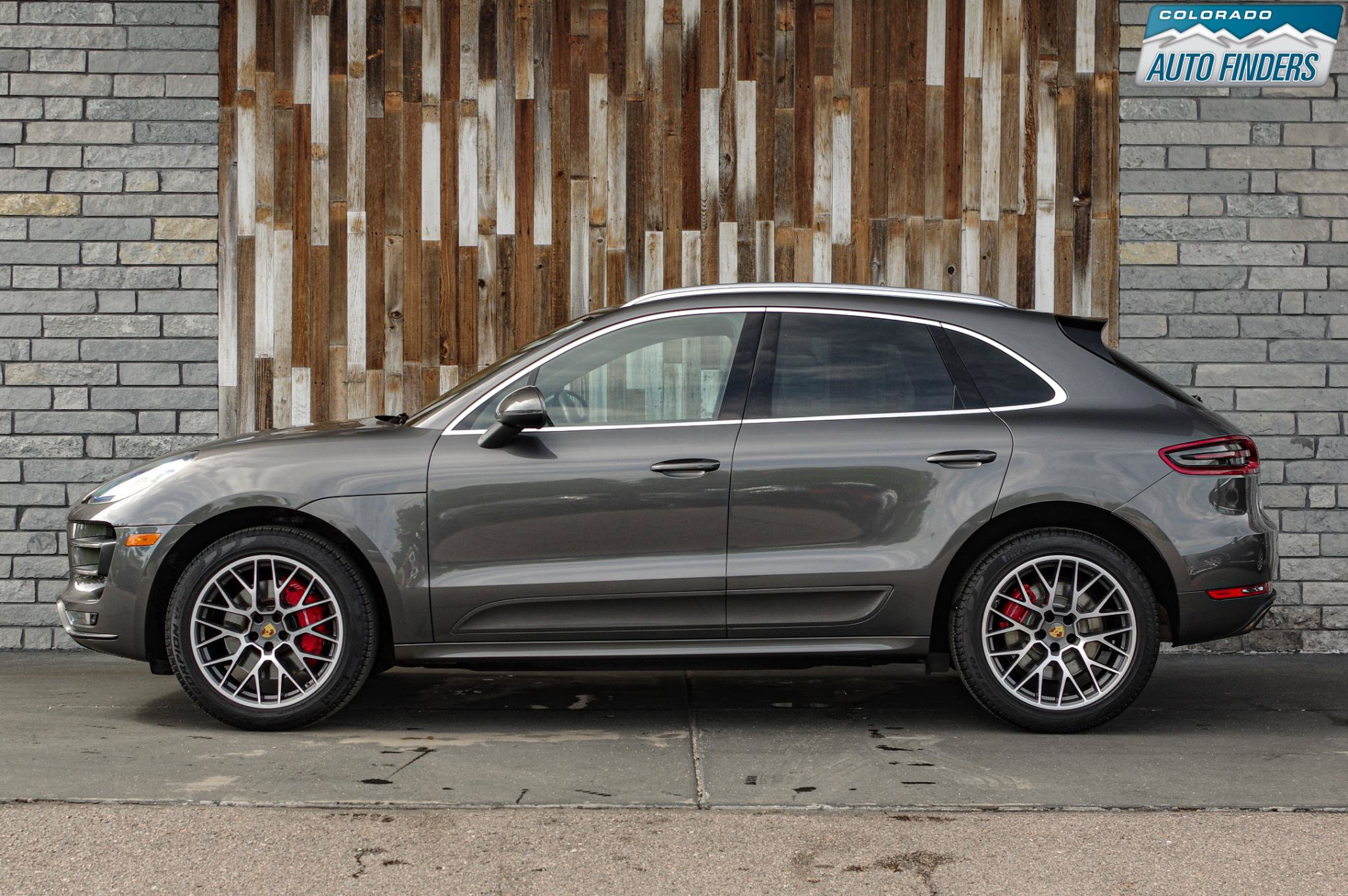 Used 2017 Porsche Macan Turbo AWD/4WD image 3