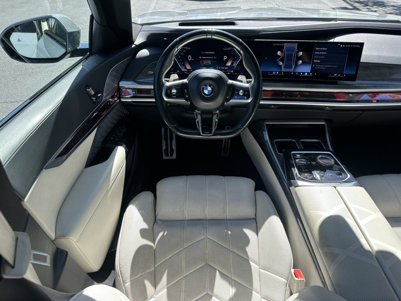 Used 2023 BMW 760i xDrive w/ Luxury Rear Seating Package AWD/4WD image 16