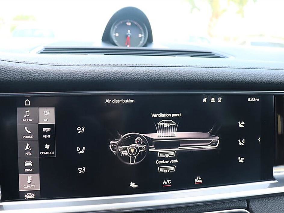 Used 2017 Porsche Panamera 4 image 80