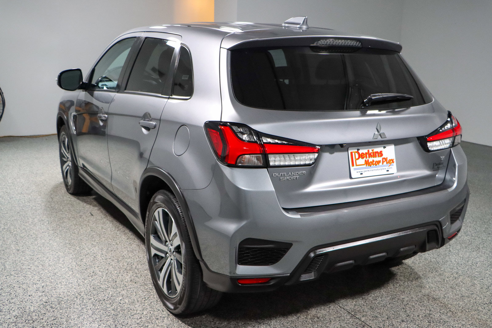 Used 2021 Mitsubishi Outlander Sport SE image 9