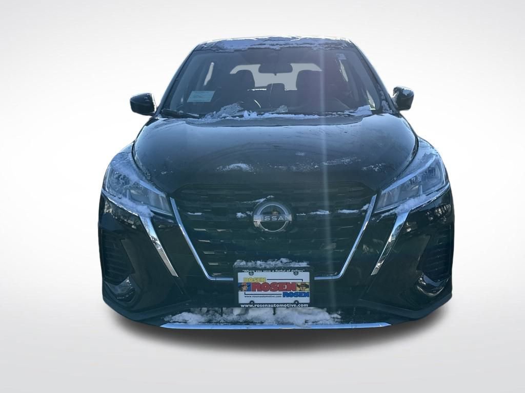 New 2025 Nissan Kicks Play S image 9