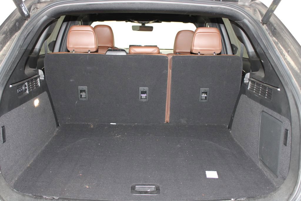 Used 2022 Lincoln Nautilus Reserve w/ Equipment Group 201A image 13