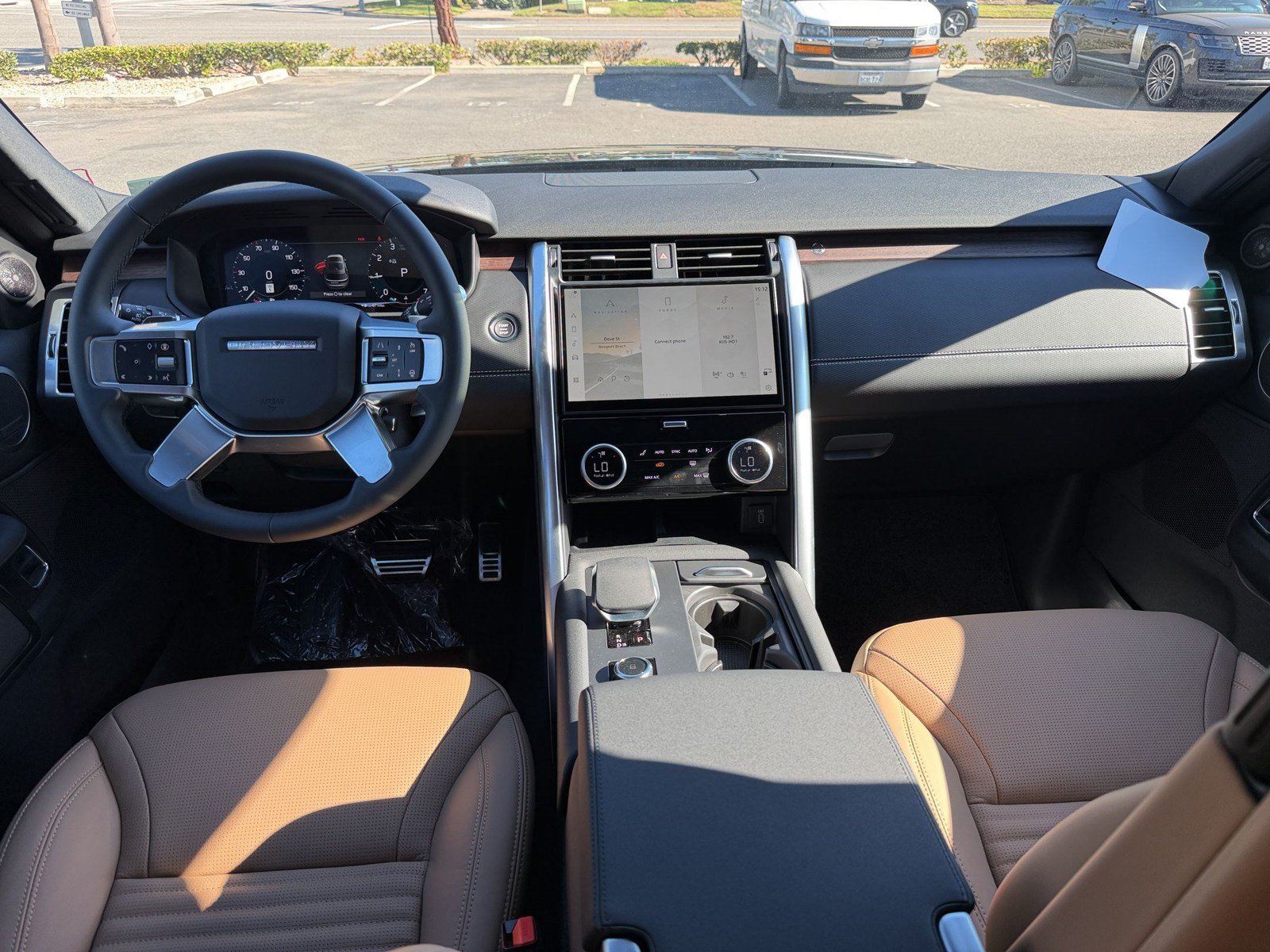 New 2026 Land Rover Discovery Dynamic SE AWD/4WD image 15