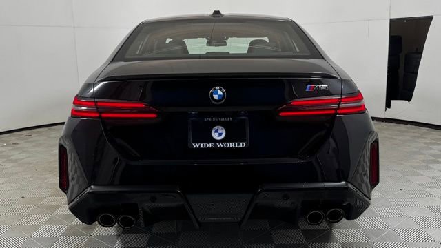 New 2026 BMW M5 w/ Carbon Package image 6