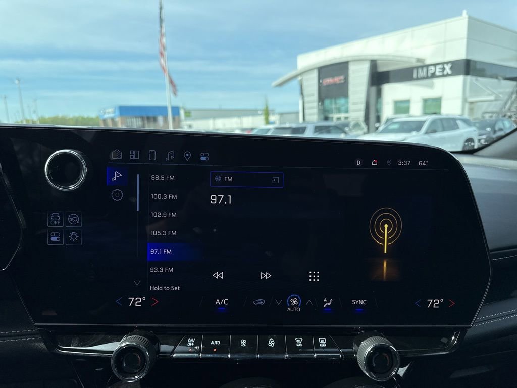 Used 2024 Chevrolet Blazer EV AWD Police image 17