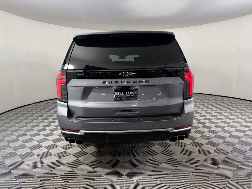Used 2025 Chevrolet Suburban High Country AWD/4WD image 8